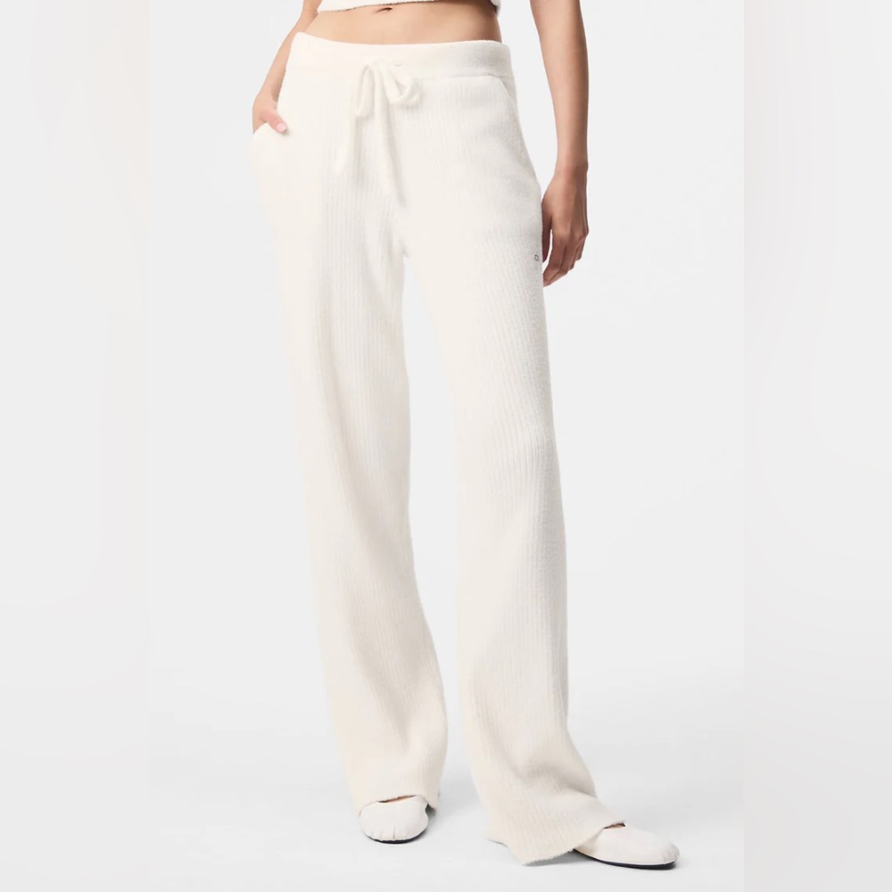 Alo snuggle up sweater wide leg pants